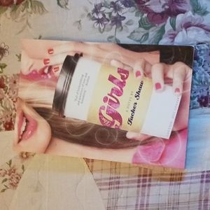 Girls book 📖 🤍👩